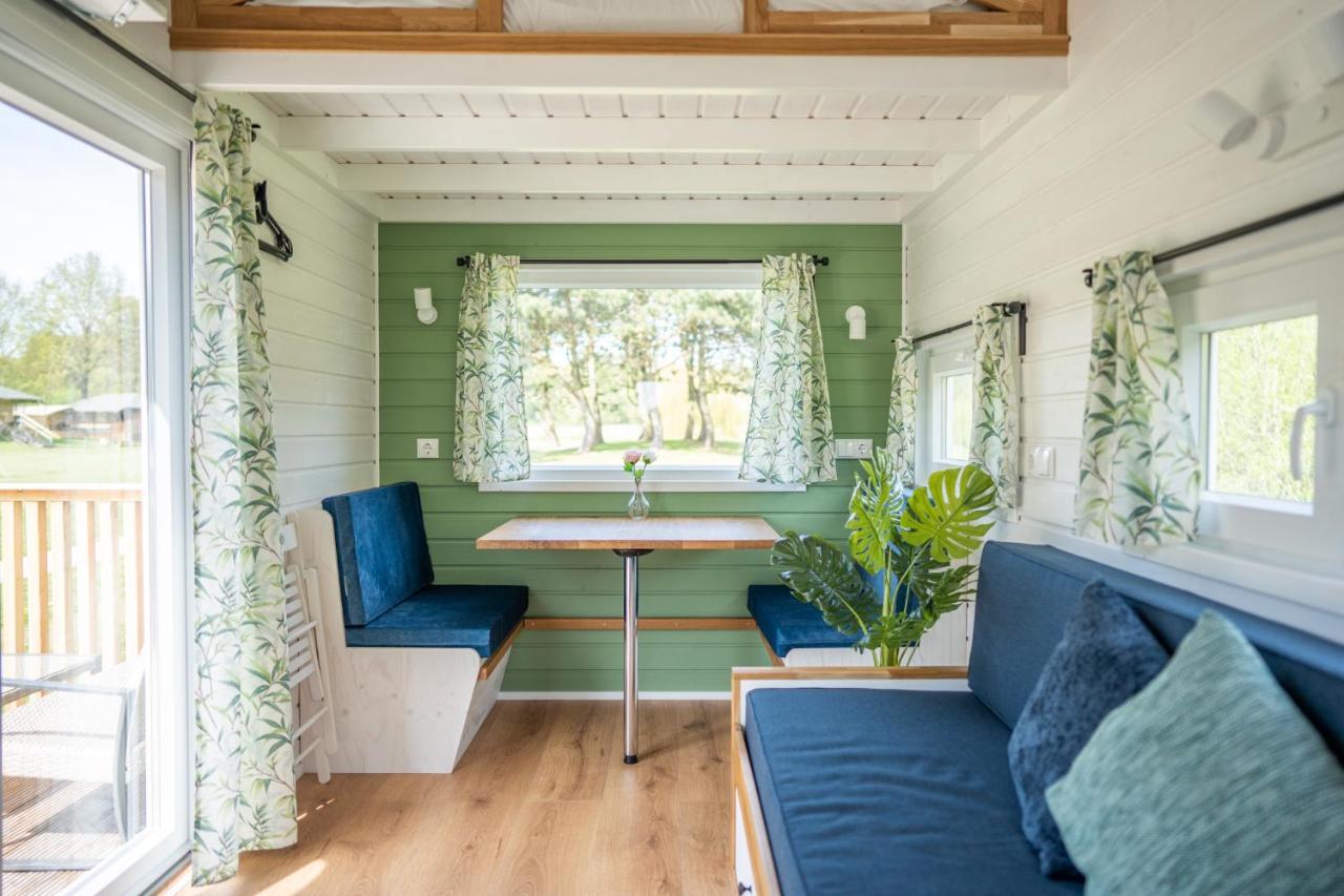 Green Tiny House With Shared Pool ゼーウォルデ エクステリア 写真