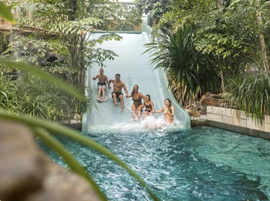 Green Tiny House With Shared Pool ゼーウォルデ エクステリア 写真